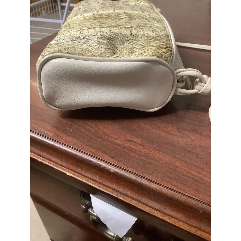 LORD & TAYLOR Ivory Leather & Snakeskin Shoulder Bag-B130